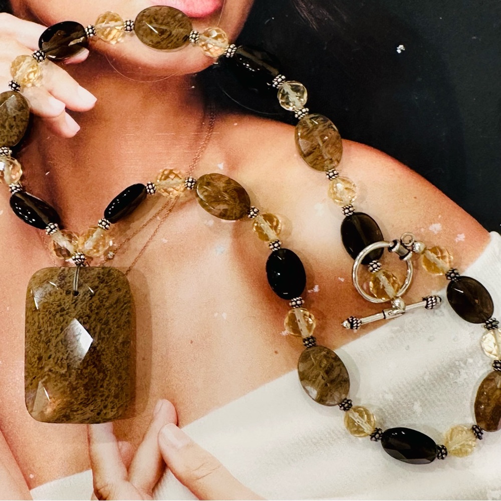 Elegant Brown Stone Pendant Beaded Necklace with Sterling Silver Accents